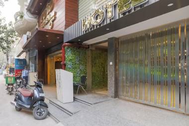 Townhouse 670 Hotel 16