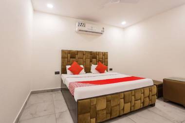 OYO Flagship 76522 Star Stay