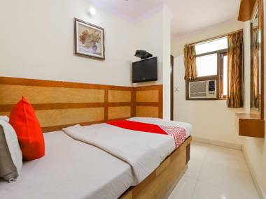 OYO 69461 Jagriti Dx