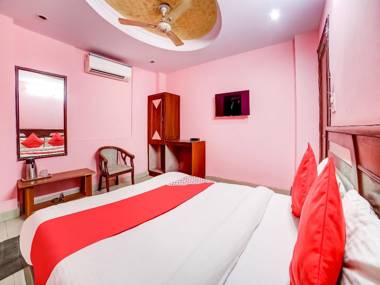 OYO 76733 Hotel Mannat Inn