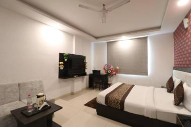 Hotel Olive Zone Near Delhi Airport