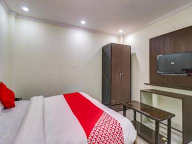 OYO 77353 Tom & Jerry