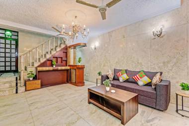 OYO 78128 DEL1952 Hmoca