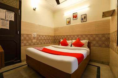 OYO 77582 Green Residency