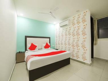 OYO 78617 Flagship My Comfortable Hotel