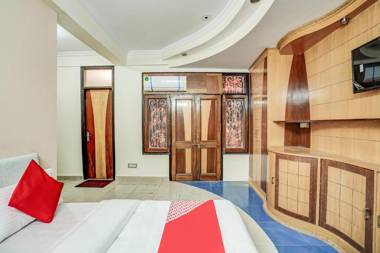 OYO Flagship 71404 Rose Stay