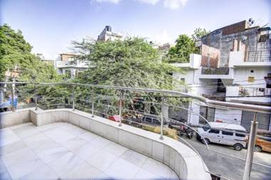 Oyo78893 Prime Residency Near MAX hospital