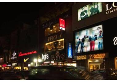 BluO Studio Defence Colony Mkt - Kitchen Balcony