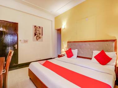 OYO Flagship 77549 JDM Residancy