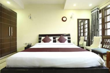 OYO DEL2885 Livia Residency