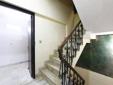 OYO DEL2867 Pr Galaxy