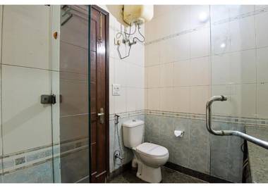 BluO Modern 1BHK - N Block Market Greater Kailash