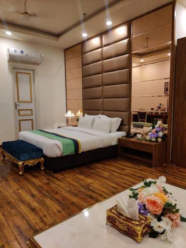 Tivoli Lawrence Road