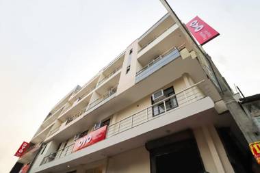 OYO Flagship 80101 Mohit Plaza