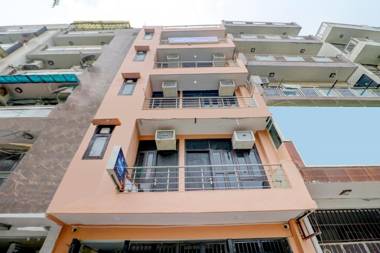 OYO Flagship 81153 Hotel Star Light