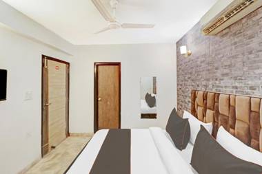 Collection O 80434 Hotel Bi