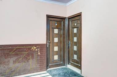 Capital O 81392 City Sighn