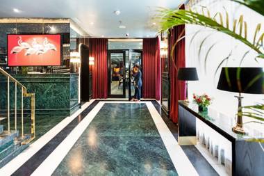 Foxoso Hotel Delhi Airport