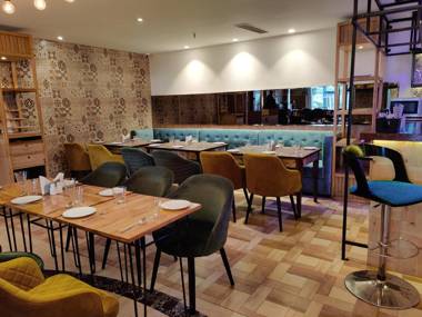 Green Palms Hotel Pacific Mall