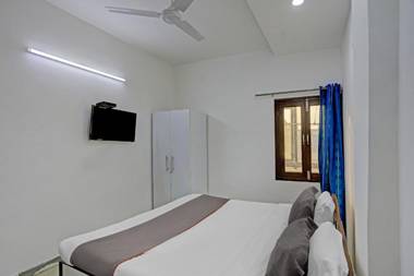 Collection O 82389 The Pinaki Residency