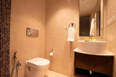 OYO 82907 3 bedroom home rooftop garden