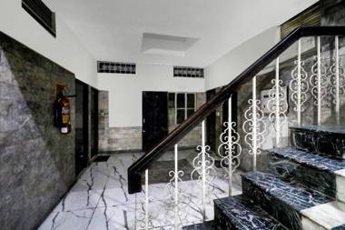 OYO 82131 Sahani Guest House