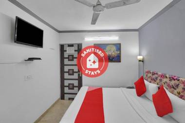 OYO Flagship 82881 Comodo Inn