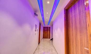 FabExpress Gross inn Suites