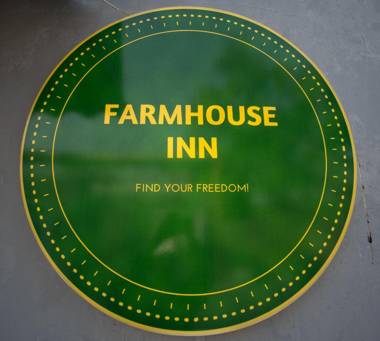Farmhouse Inn