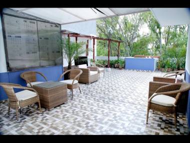 Room in Villa - Nice Boutique Guest House In South Delhi Near Aiimsniftsrifort