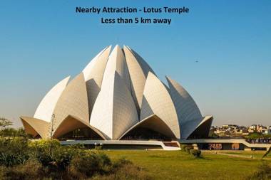 FabHotel Signature Plaza