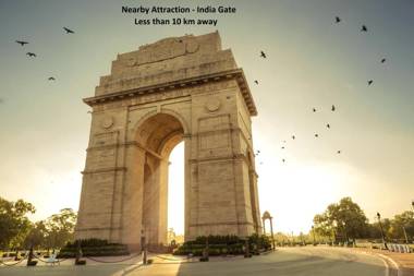 FabHotel Signature Plaza