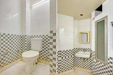 OYO Flagship 83821 Royal In