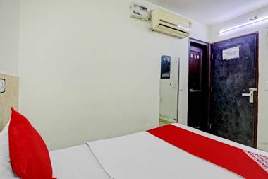 OYO 84072 Os Hotel