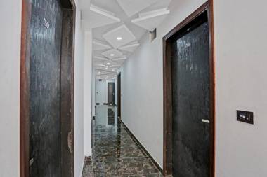 OYO 84391 Townhouse Hotel Grand