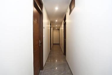 OYO 14687 Hotel Avtar