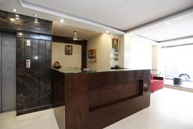 OYO 14687 Hotel Avtar