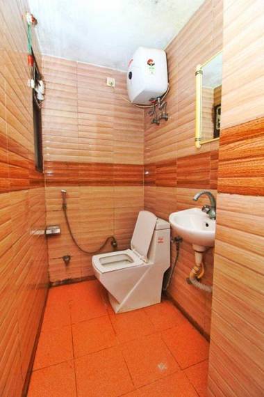 OYO 84136 Hotel Royal Orbit Mahipalpur