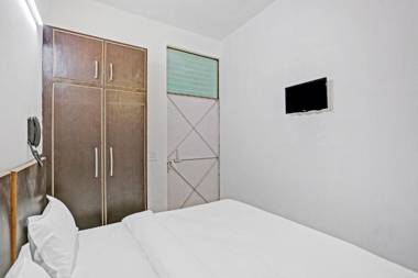 OYO Flagship 84856 Hotel Krishna Stays