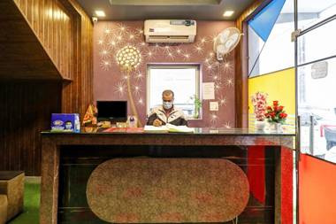 Townhouse 729 Hotel Mirage