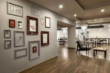 Townhouse 760 Hotel Classic