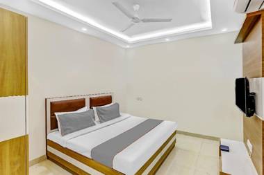 Capital O 85346 Hotel Delhi Delight