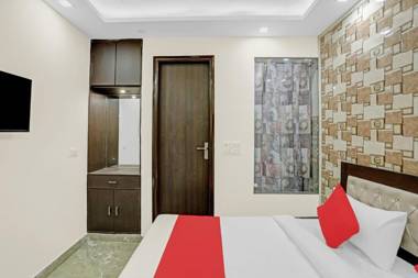 OYO 85103 Relax Residence Hotel