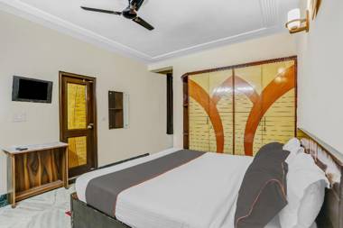 Capital O 85598 Hotel Friend