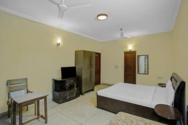 OYO 85612 Hotel Krishna Suites