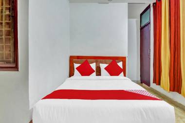 OYO 86315 Yash Hotel
