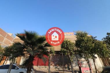 OYO Townhouse 880 Saffron Hotel & Banquet