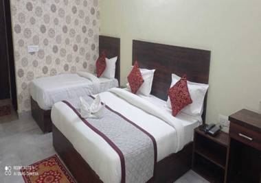 Hotel Liv Inn By Golden Plate