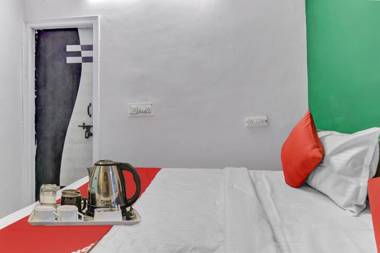 OYO 87965 Padam Residency By Meet You There