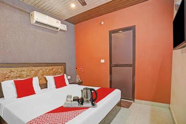 OYO 88209 Hotel Signature View